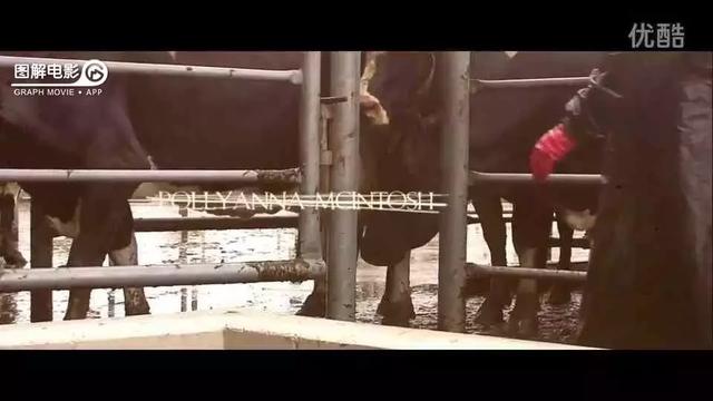 医生示范身体乳