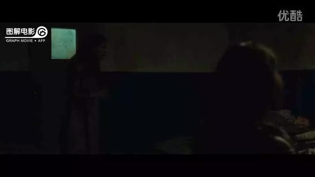 医生示范身体乳