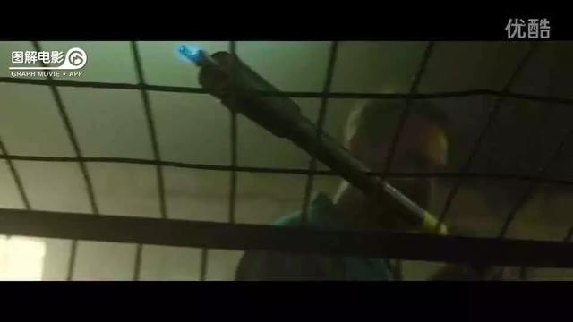 医生示范身体乳