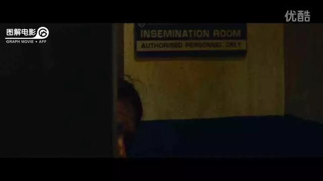 医生示范身体乳