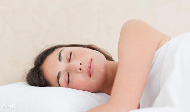 睡眠不足有4大危害，转发可救人！