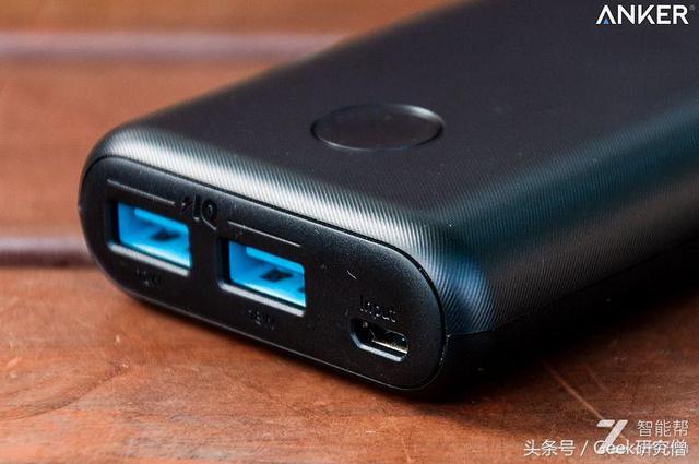 「短小精悍，性能强劲」：Anker PowerCore II移动电源的深度测评