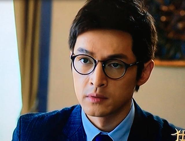 三个女人都威胁到胡歌的伪装身份,胡歌伪装者真实身高