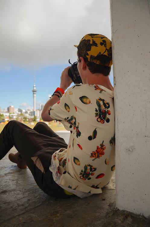 早安美图180112：我们在用自己荧幕背后和其他人的精彩画面比较