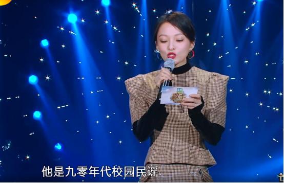 听到人家唱歌就起鸡皮疙瘩