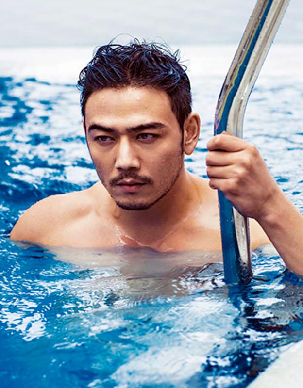 杨烁泳池跳舞(杨烁泳池跳舞抖音视频)-天晟网