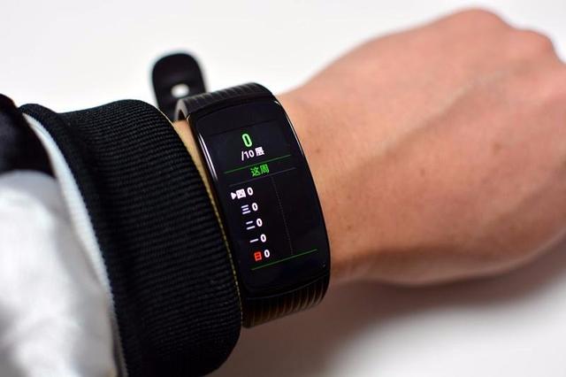 [云端云中君多群转播]，fitpro手表如何连接wifi