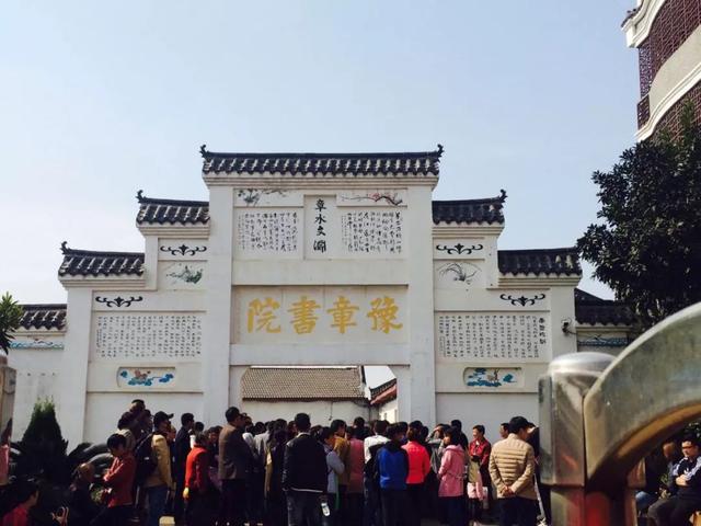 戒网瘾学校排名前十有哪些(全国戒网瘾的名牌学校有哪些)(图1)