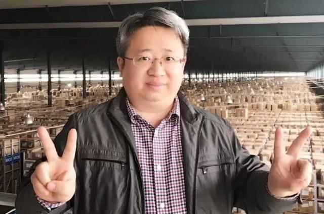 淘宝网女装一手货（如何做好一家淘宝网红女装店）(1)