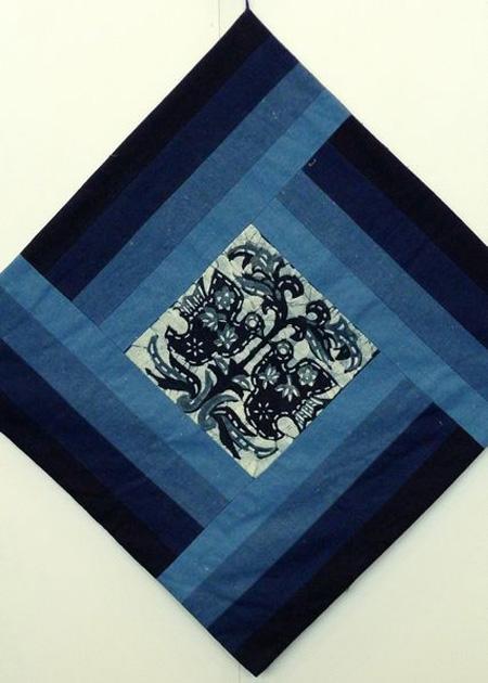 设有开发蓝印花布系列产品百余种,整理出版了《蓝印花布布纹样大全》