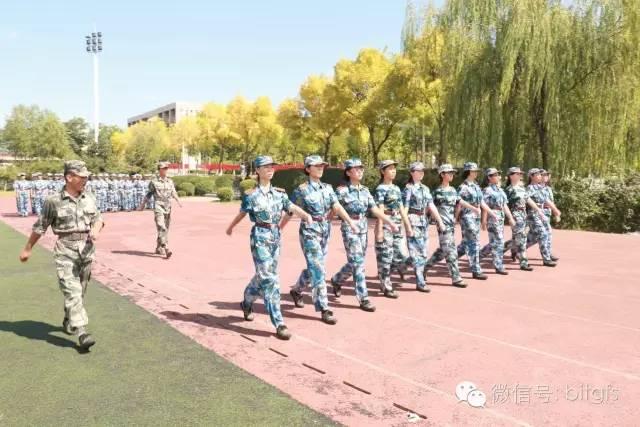 [皮卡丘收藏转发朋友圈]，军训结束可以加教官微信吗