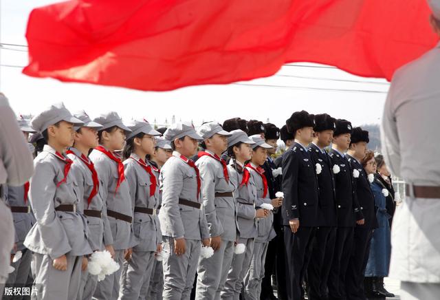 今天，要告诉学生们，为什么24节气中，只有“清明节”放假？