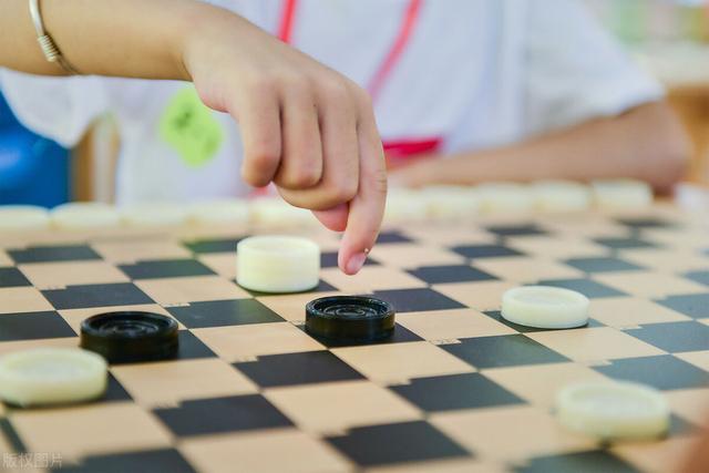 国际跳棋入门教程