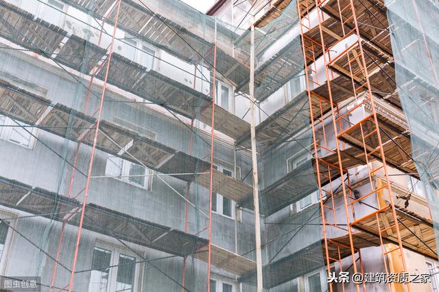 武汉建筑资质解析：2019年装修二级资质办理费用构成及社保要求