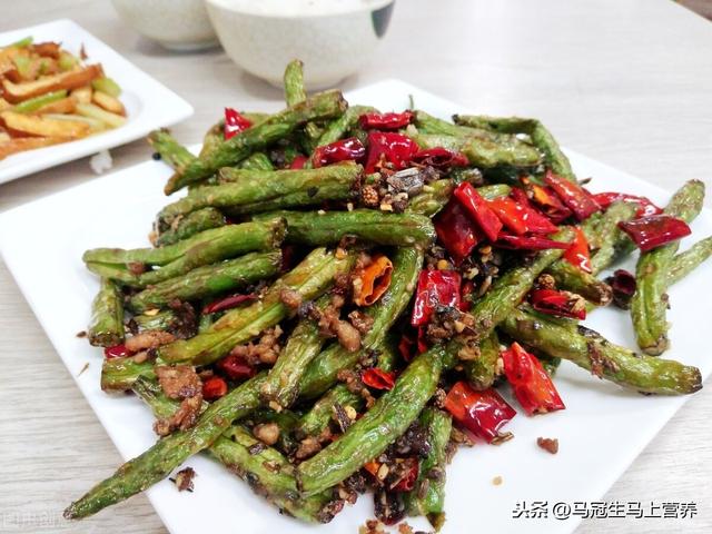 伏天炎热多吃豆角3