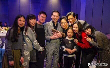 向佐弟弟:同父同母不同命的兄弟俩！哥哥向佐成当红明星，弟弟向佑被抓入狱