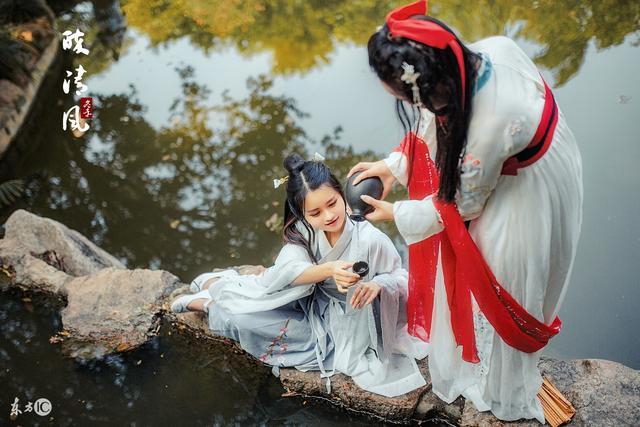 一穿越就嫁给残疾王爷的小说「替姐姐嫁给残疾人汐落」