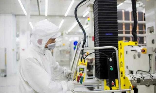 新能源销量火热，比亚迪电池却涨价，趁火打劫？还是别有隐情？