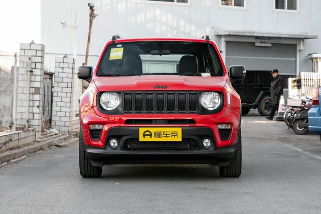 极具个性的小型suv 1 3t爆发173马力 Jeep自由侠怎么样 新闻时间