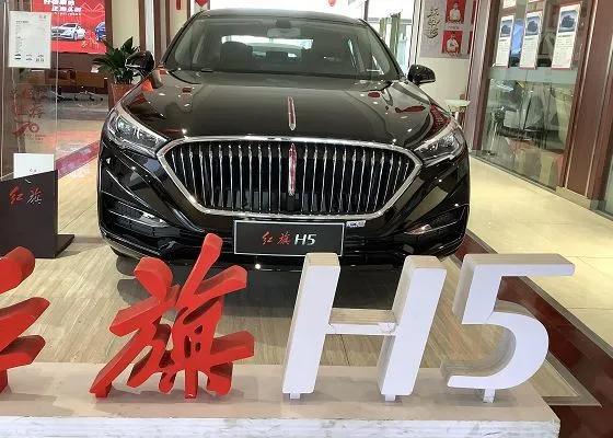 10月轿车完整榜单：红旗H5越卖越好，凡尔赛仅售千辆