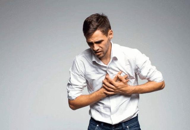 肺结节不能吃西瓜？保护肺脏，吃对水果很关键，建议“2吃3不吃”