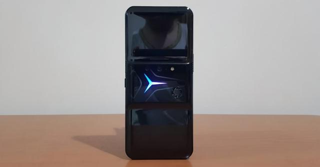 从5299元跌至3899元，256GB+90W，18GB运存旗舰无奈售价大跳水