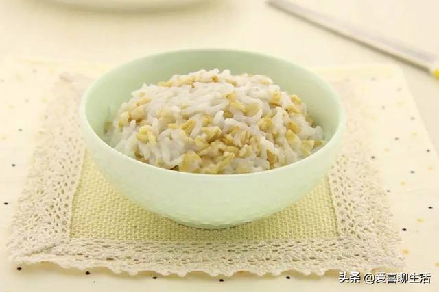 九月里，吃瓜不如吃这8种美食，清甜降燥又润肺，一年四季身体好