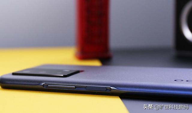 IQOO  Z5和vivo  z5x有什么区别，配置参数对比评测