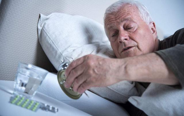 过了50岁，若想预防骨质疏松，这3种常见食物要舍得吃