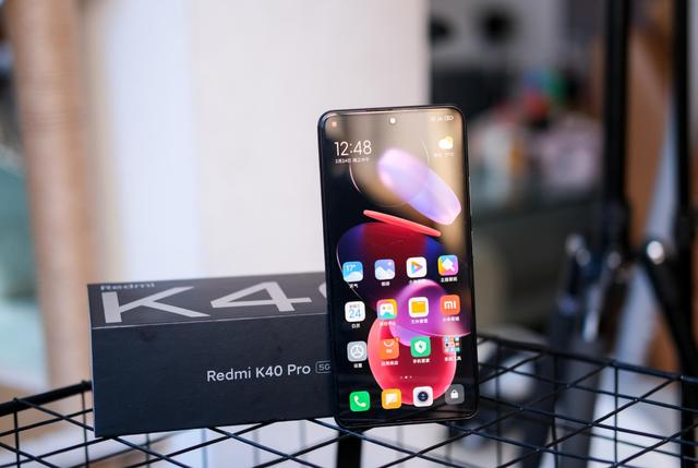 骁龙888+12GB+256GB+一亿像素，直降900，成优质中端机