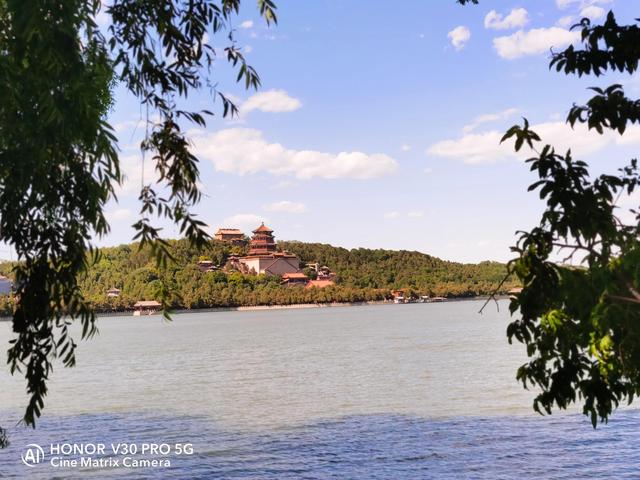 0-3岁的小孩可以自驾游吗？