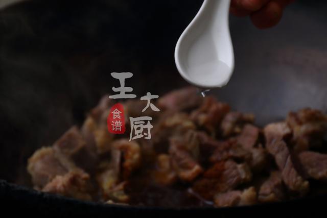 牛肉炖土豆