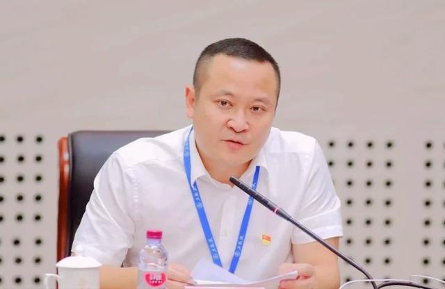 董事长和总经理有什么区别？