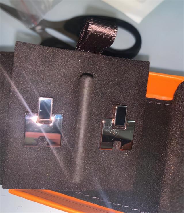 奢侈品电商深度五乱:货源真假难辨 正品承诺难兑现