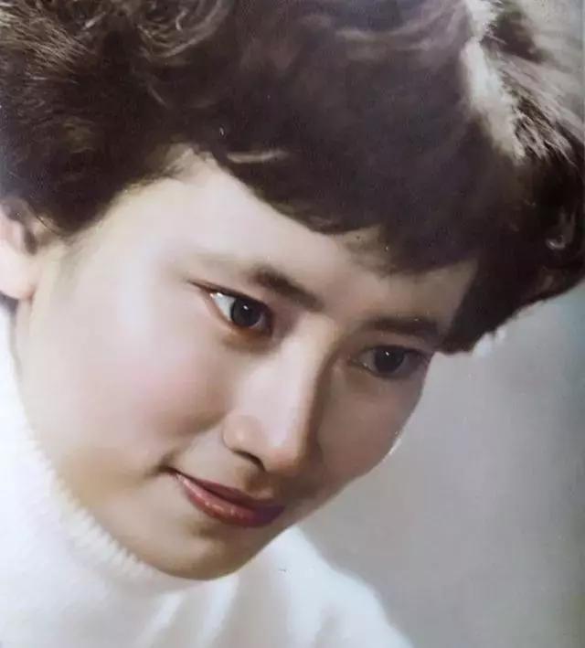 70年代明星(70年代明星神仙颜值)-星座梦城