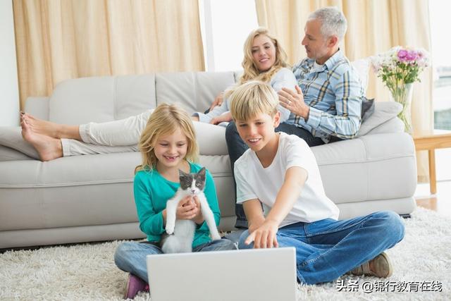 首尔出新孕妇指南，临生前被要求打扫做饭？神操作引众怒