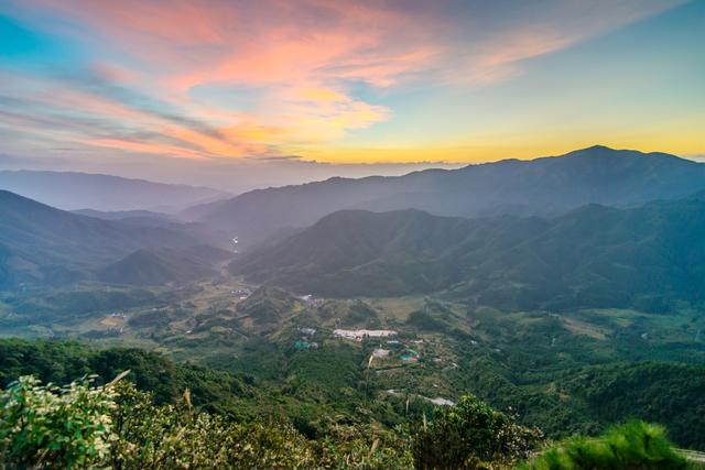 西岳什么山