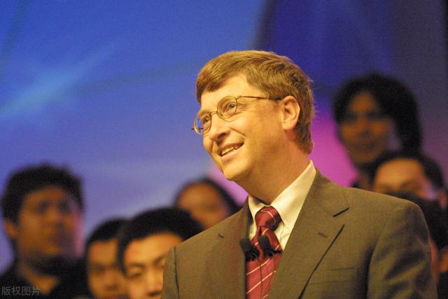 「记者爆料」比尔盖茨创业的故事100字（比尔盖茨成功的简短故事100字）