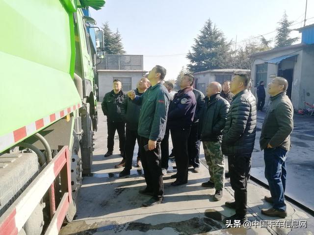 砂石料车一般载重多少