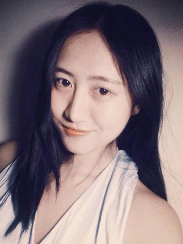 演员何杜娟写真,1990年出生的女星广东的何杜娟