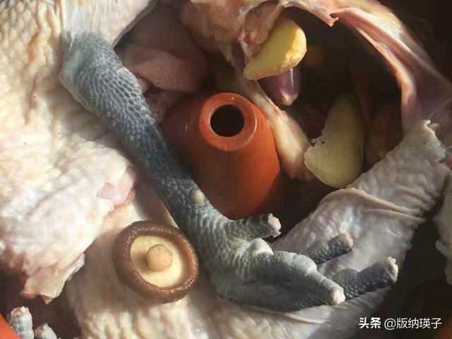 云南气锅鸡