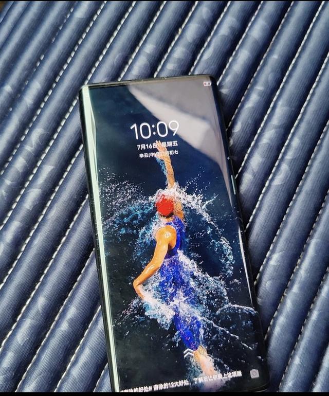 vivo 在线上销量惨淡？在线下发大财的手机？