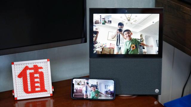 超大屏，免接听—天猫精灵V10，重新定义智能音箱