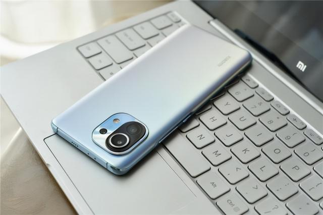 双11后怎么选手机 懂行的人推荐这三款 款款高性价比你最钟爱哪一款