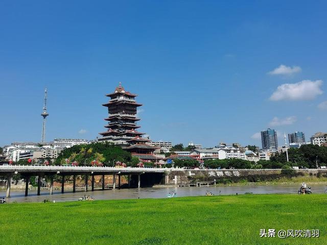 四川最“吃香”的3市，人口多产业强，百强里成都不再“独秀”