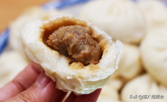 做肉包子，牢记“3点窍门”，包子鲜香流汁，不输外面买的灌汤包