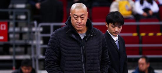 马健是中国nba第一人（他是中国最早进入NBA球员，开创了中美篮球文化，因不满邓肯走红）