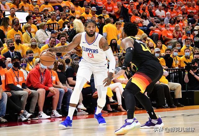 nba为什么会有工资（揭秘NBA球员薪资是如何发放的，打卡还是给现金，不够花怎么办？）-华海博客