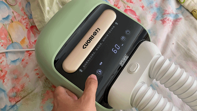 阴冷冬季给宝宝一个温暖被窝，卓力多功能烘干机体验