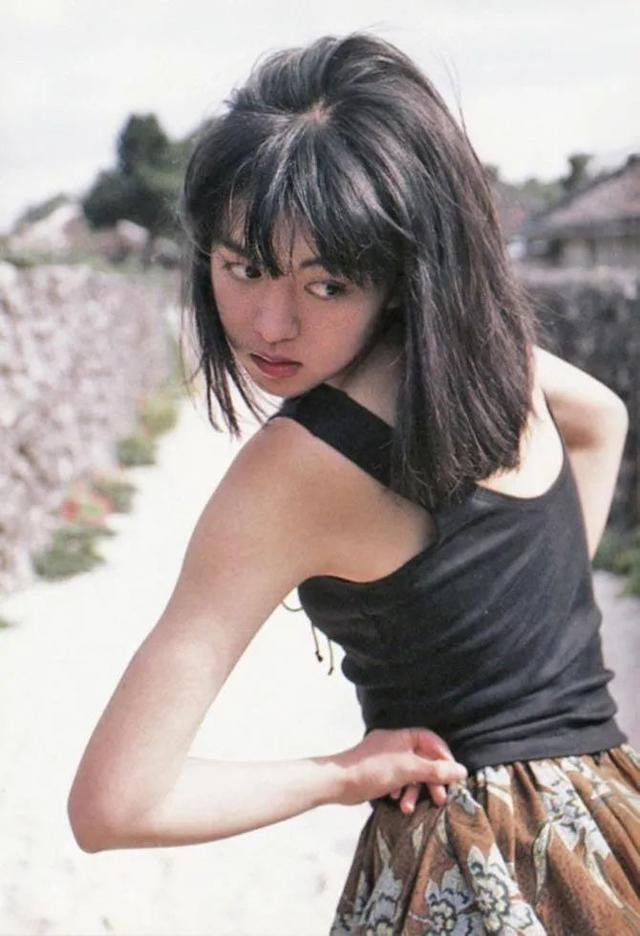 日本性感女星结婚